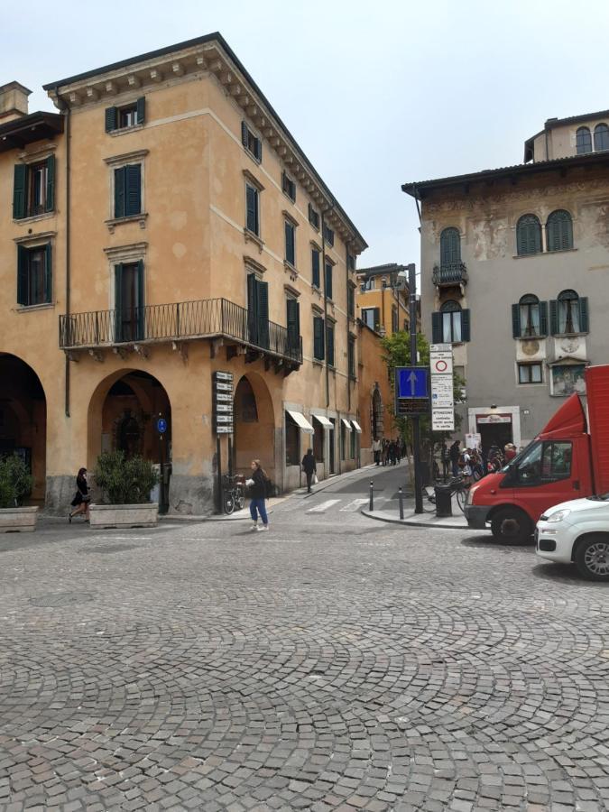 Suite Porta Borsari Verona Exterior foto